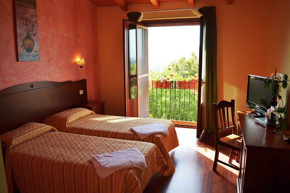 Hostal Torre Di Renda Piazza Armerina Exterior foto